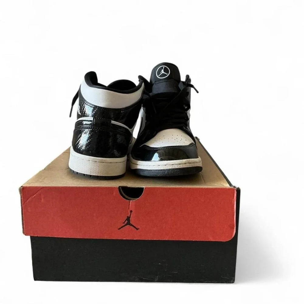 Carbon fiber Jordan 1 mid trainers‎ MEN SIZE 11